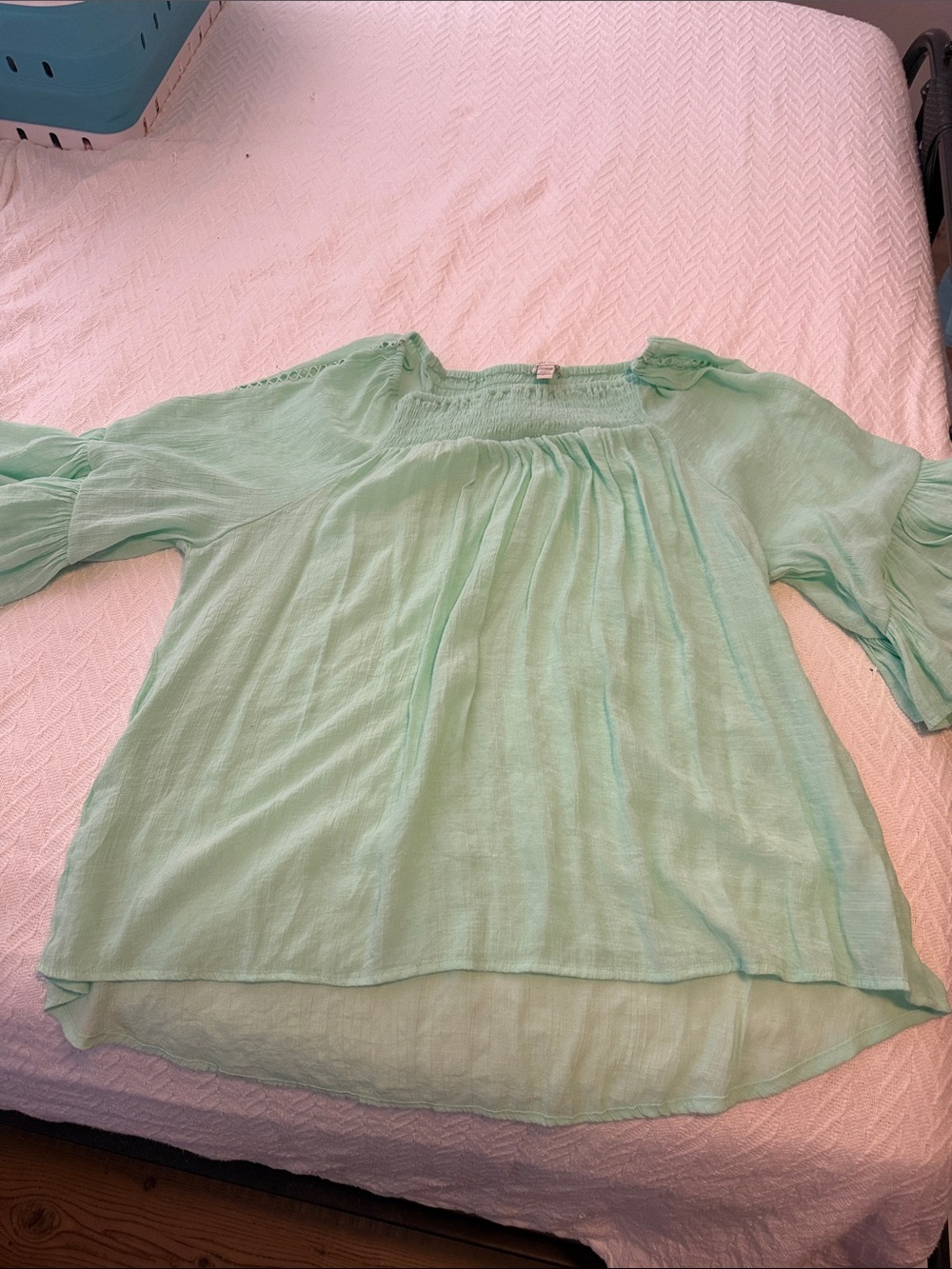 Light Mint Green Women’s Peasant Top
